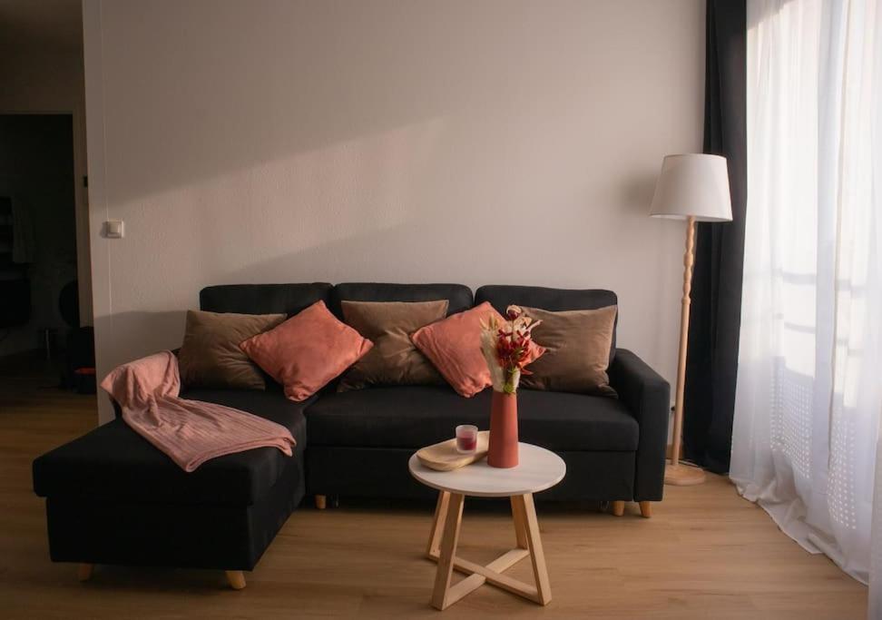 Luxury Apartment «Le Jurassien», Gex-Geneve Cessy Экстерьер фото